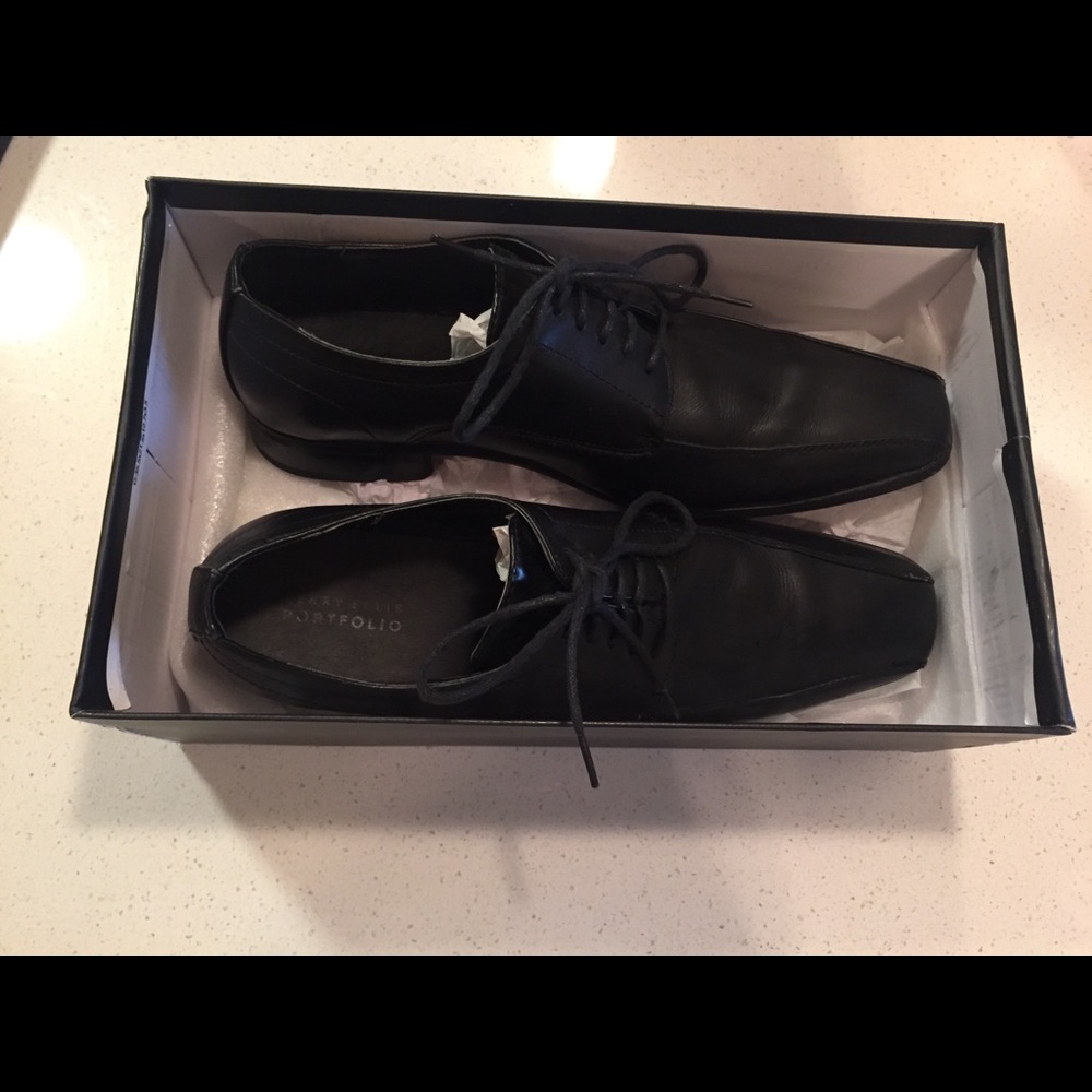 Black Perry Ellis Portfolio Dress Shoes
